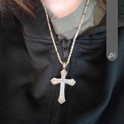 10Ky Gold & Diamonds Crucifix Necklace 