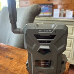 SPYPOINT Flex-M Cell Camera