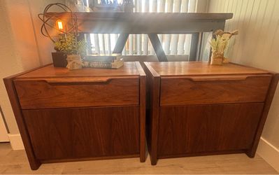 Lane Barzilay Mid-CenturyModern, MCM,  Walnut Cabinets / Nightstands - Pair (Excellent Condition)