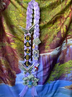 Graduation leis
