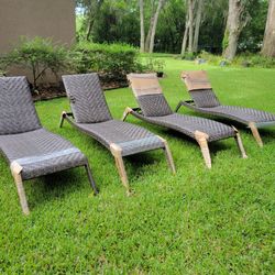 Lot of 4 Sunvilla Woven Chaise Lounge Chairs- Must take All 4, Not Separating