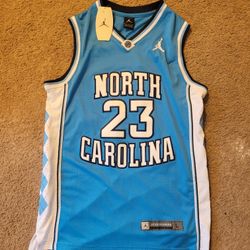 Michael Jordan Carolina Jersey. Size L Brand New.