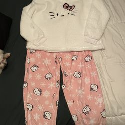 Hello Kitty Pajama Set Size L
