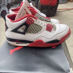 Jordan 4s Retro Reds 