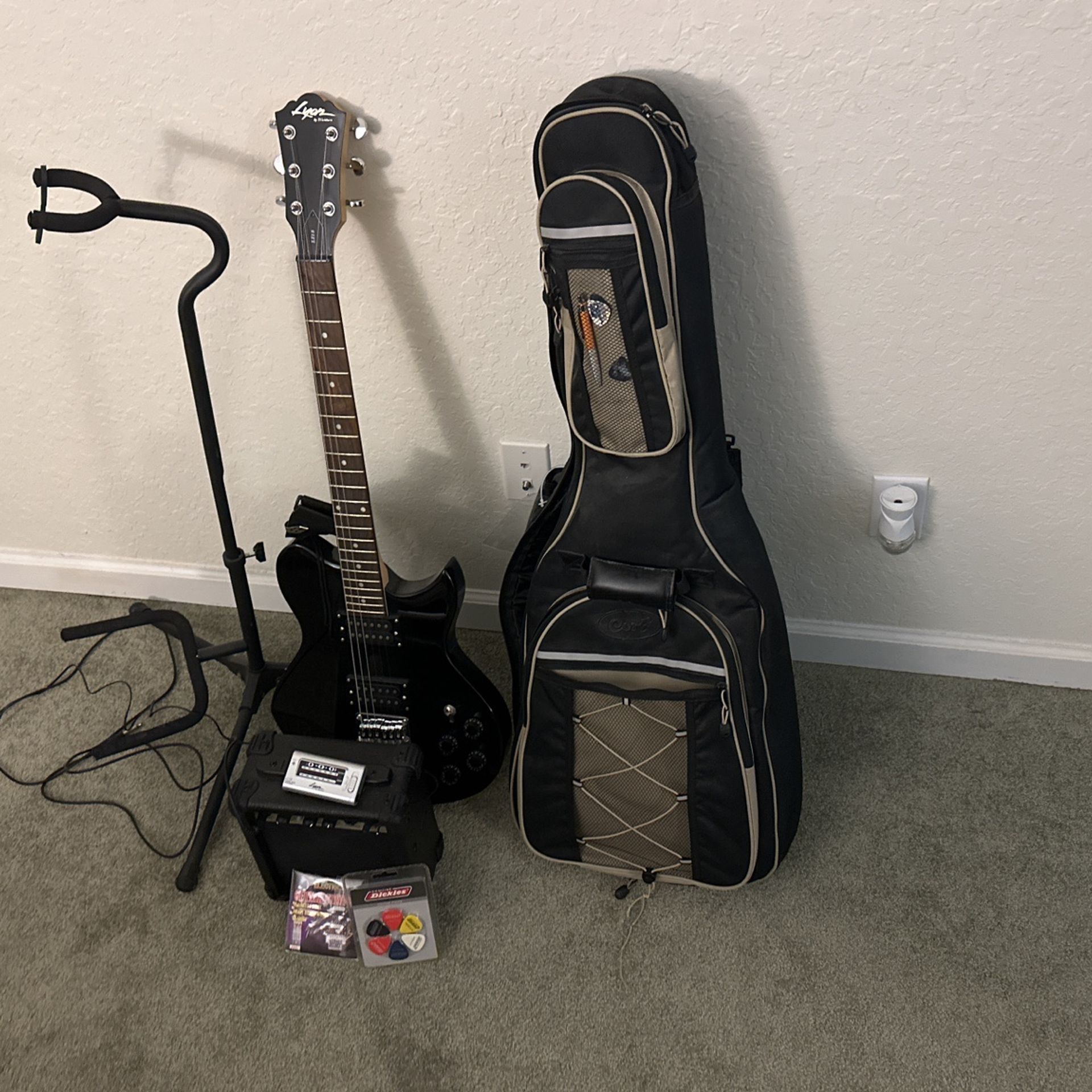 Washburn Guitar+extra