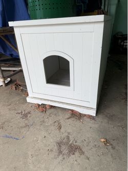 XL Litter Box Enclosure or Outdoor Pet House 37”x22” w/doors