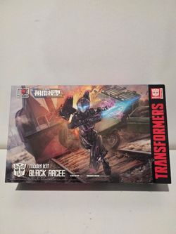 Transformers Furai Model #39 Black Arcee Model Kit (Please Read Details)