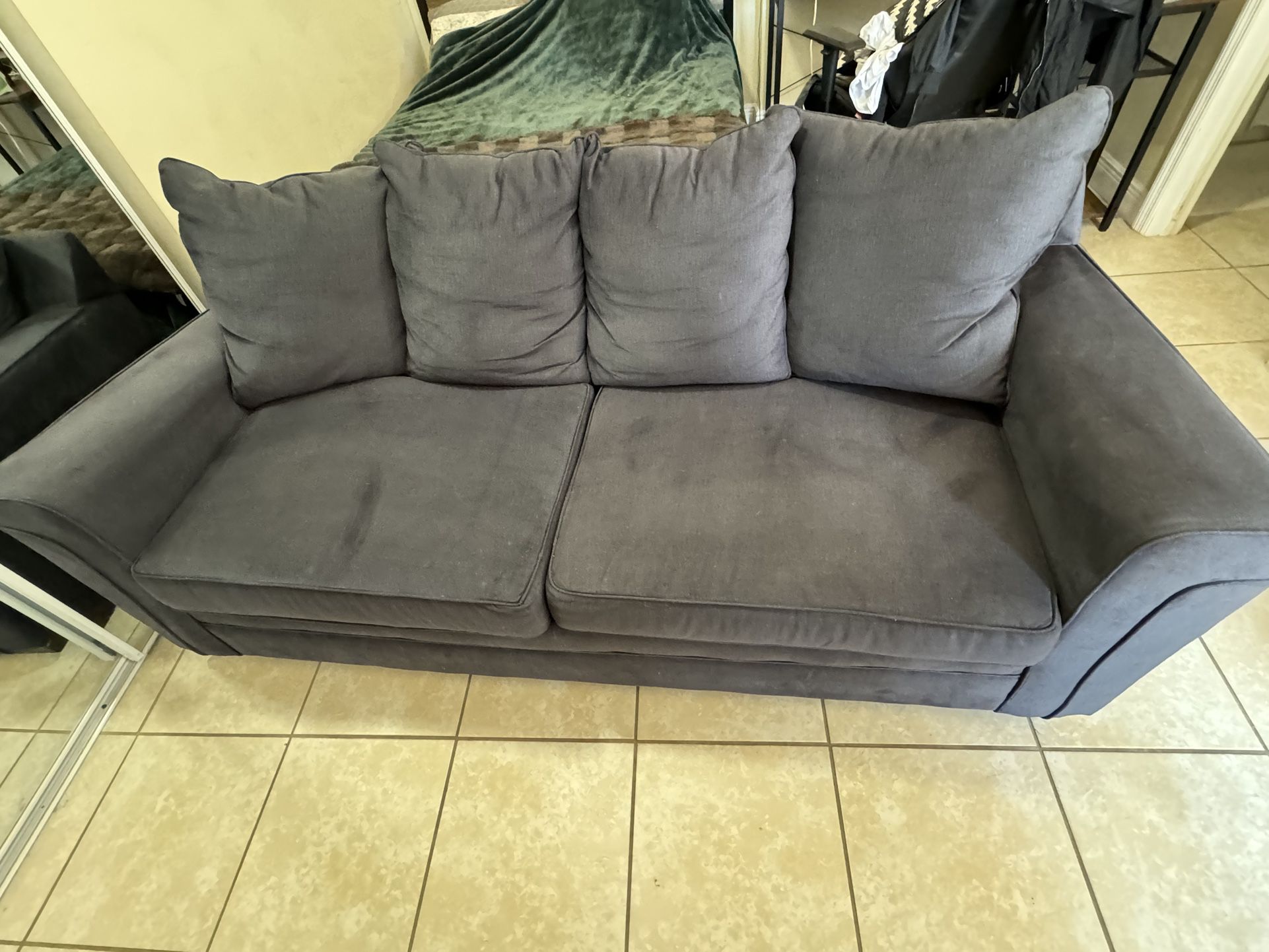 couch/sofa