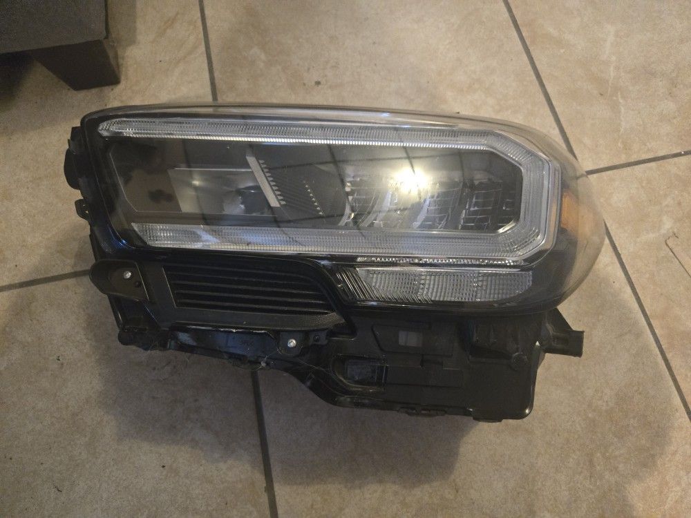 2023 Toyota Tacoma left side headlight OEM