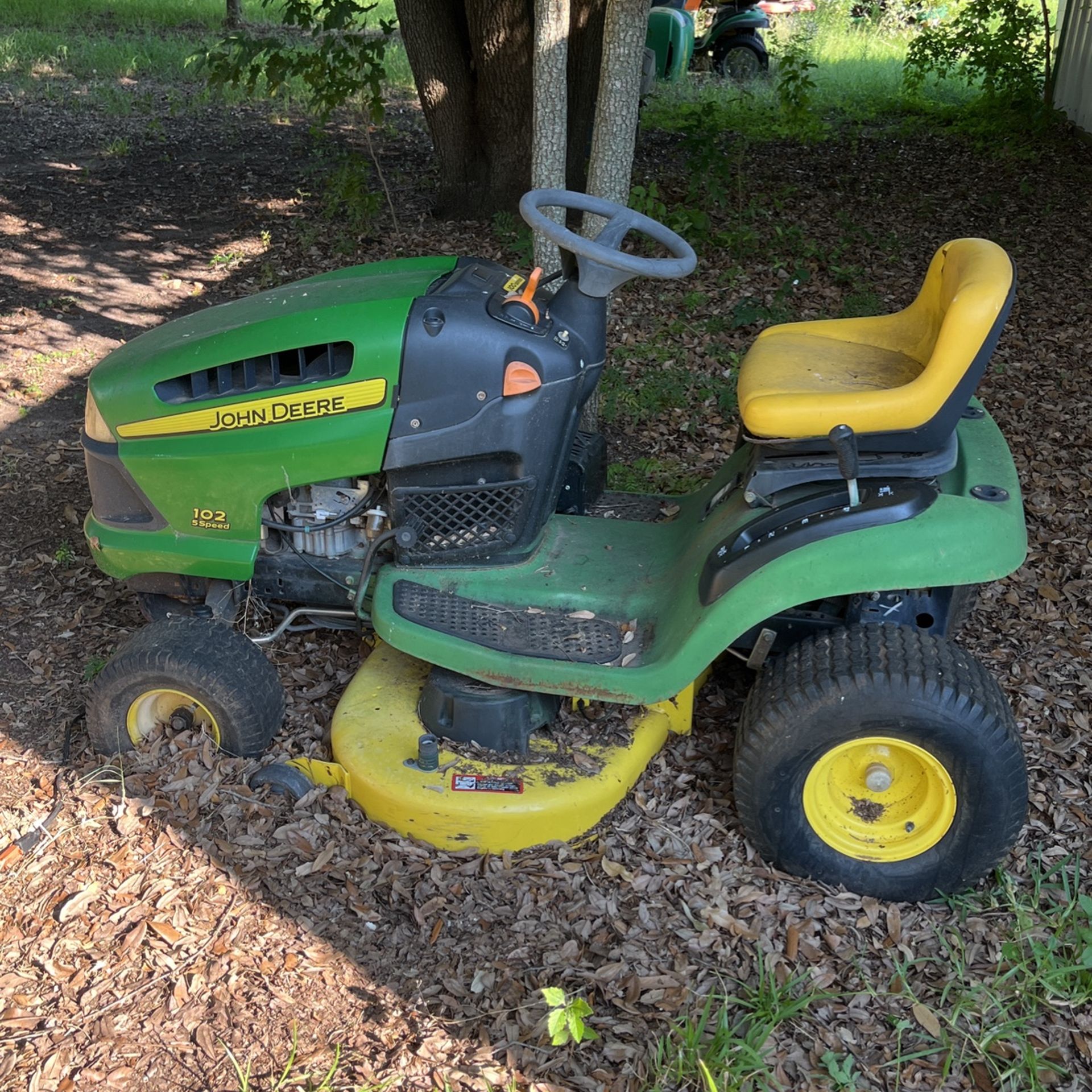 John Deere Riding Mower