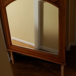 Dresser Mirrow