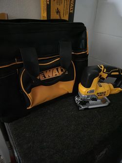Dewalt jigsaw battery and bag