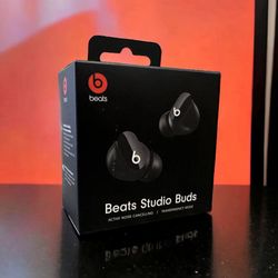 Beats Studio Buds 