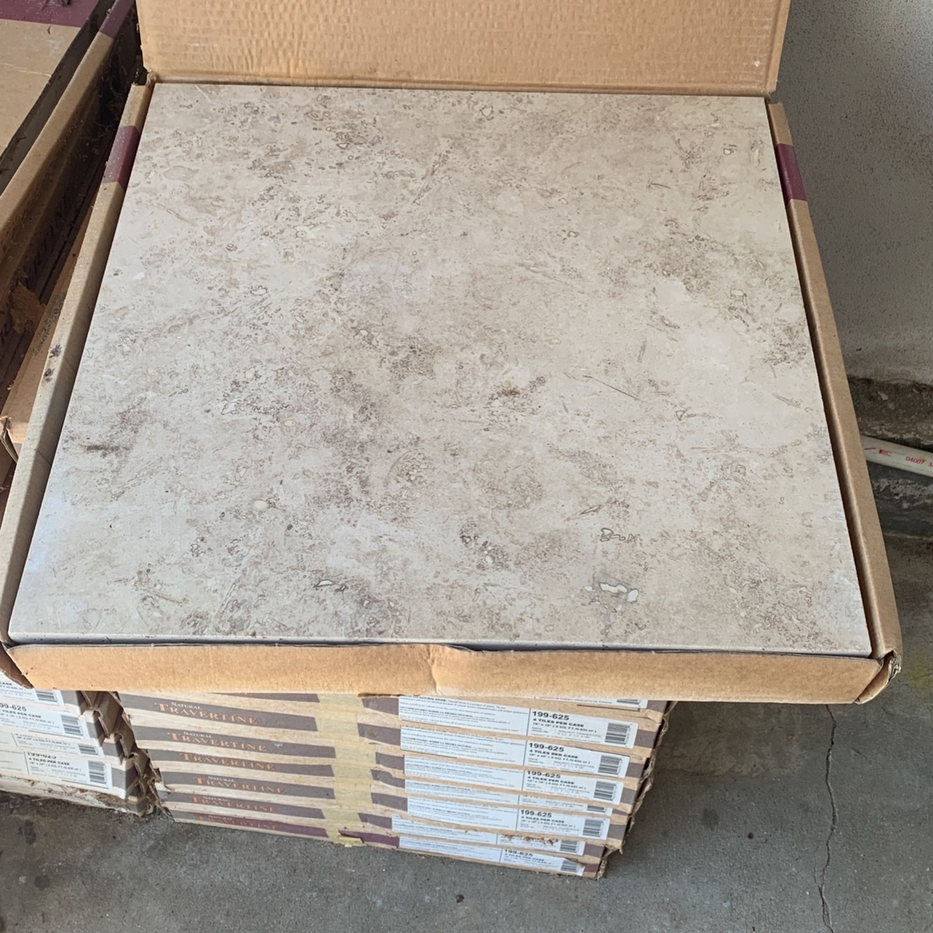 Natural Travertine Tile 18”x18”