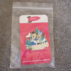 Diamond Celebration 60th Anniversary Walt Disneyland pin 