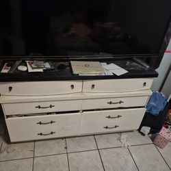 Black And White Dresser