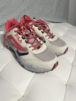 Fila Pink Trailblazers Size 7