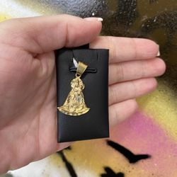 10k CARIDAD DEL COBRE CHARM 