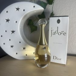 Beautiful Smelling Perfume 