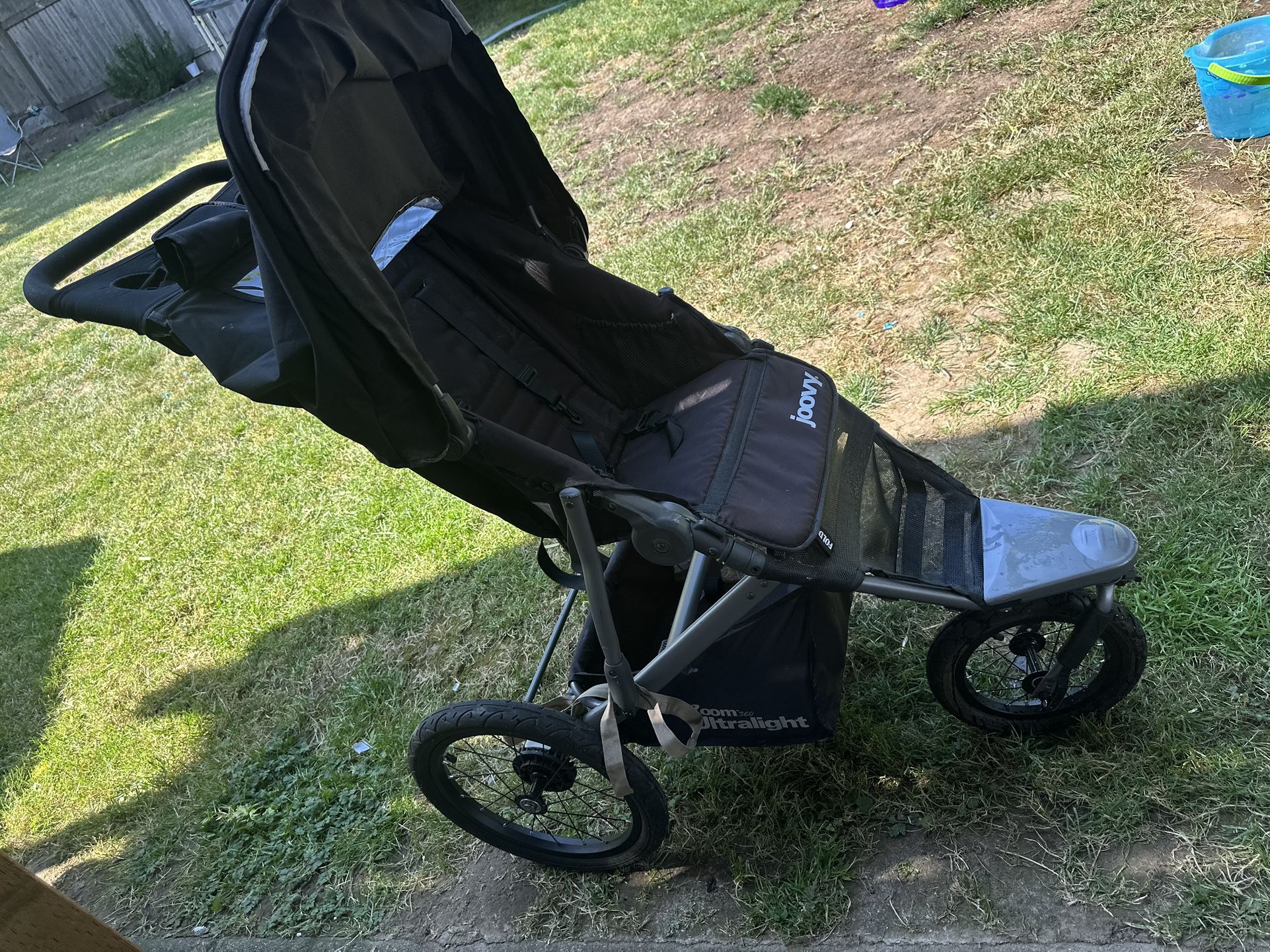 Joovy - Zoom Ultralight Jogging Stroller