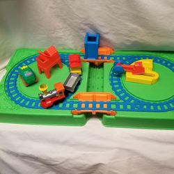Matel Beginner Train Play Set