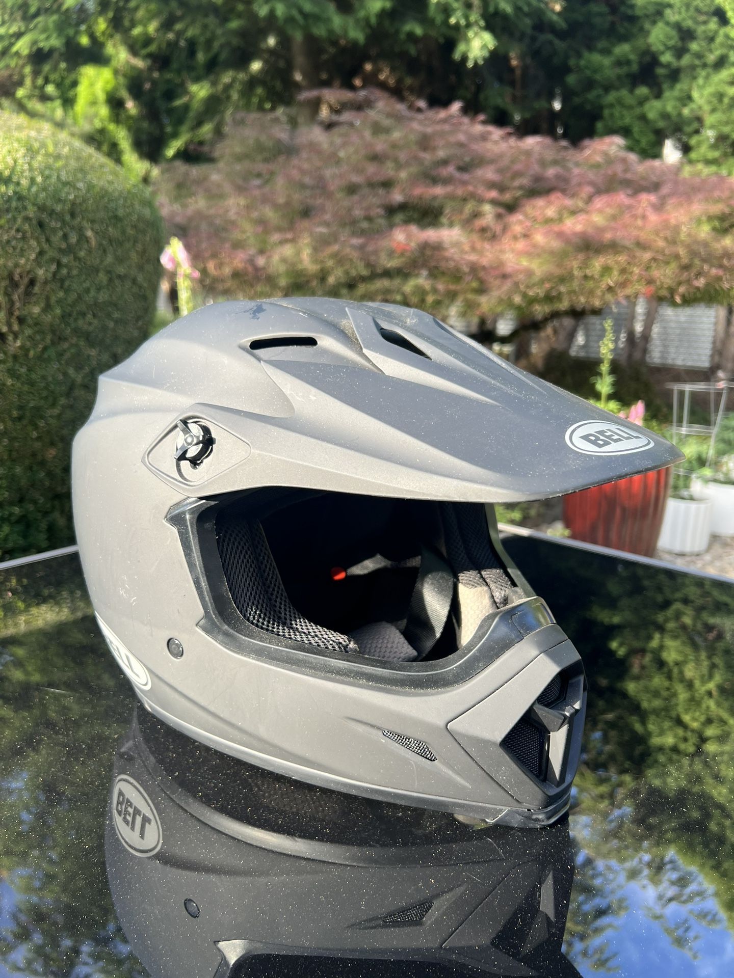 BRAND NEW XXXL BELL MOTORCYCLE HELMET