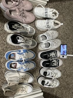 Sneakers Size 7