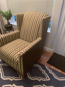 Multi color arm chair w/ ottoman