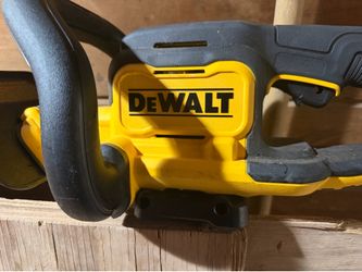 Dewalt hedger and 5ah battery for $120