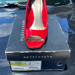 Red Apostrophe Pump 
