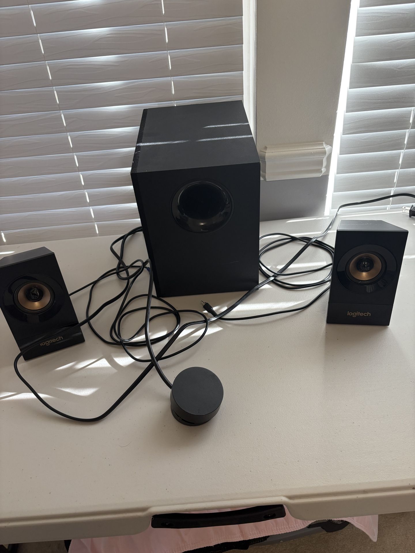 Logitech Z533 Speaker System