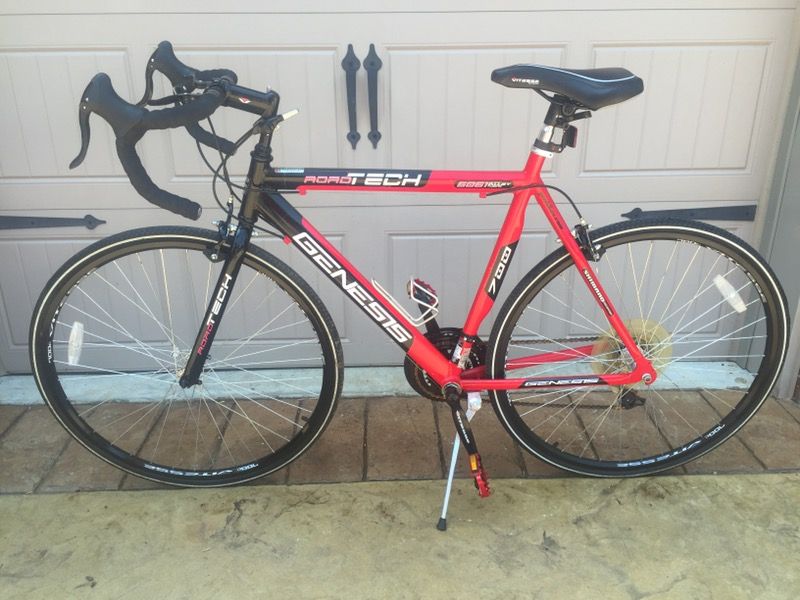 Genesis Road Tech 700 Road Bike