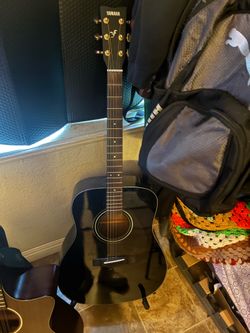 Yamaha guitar