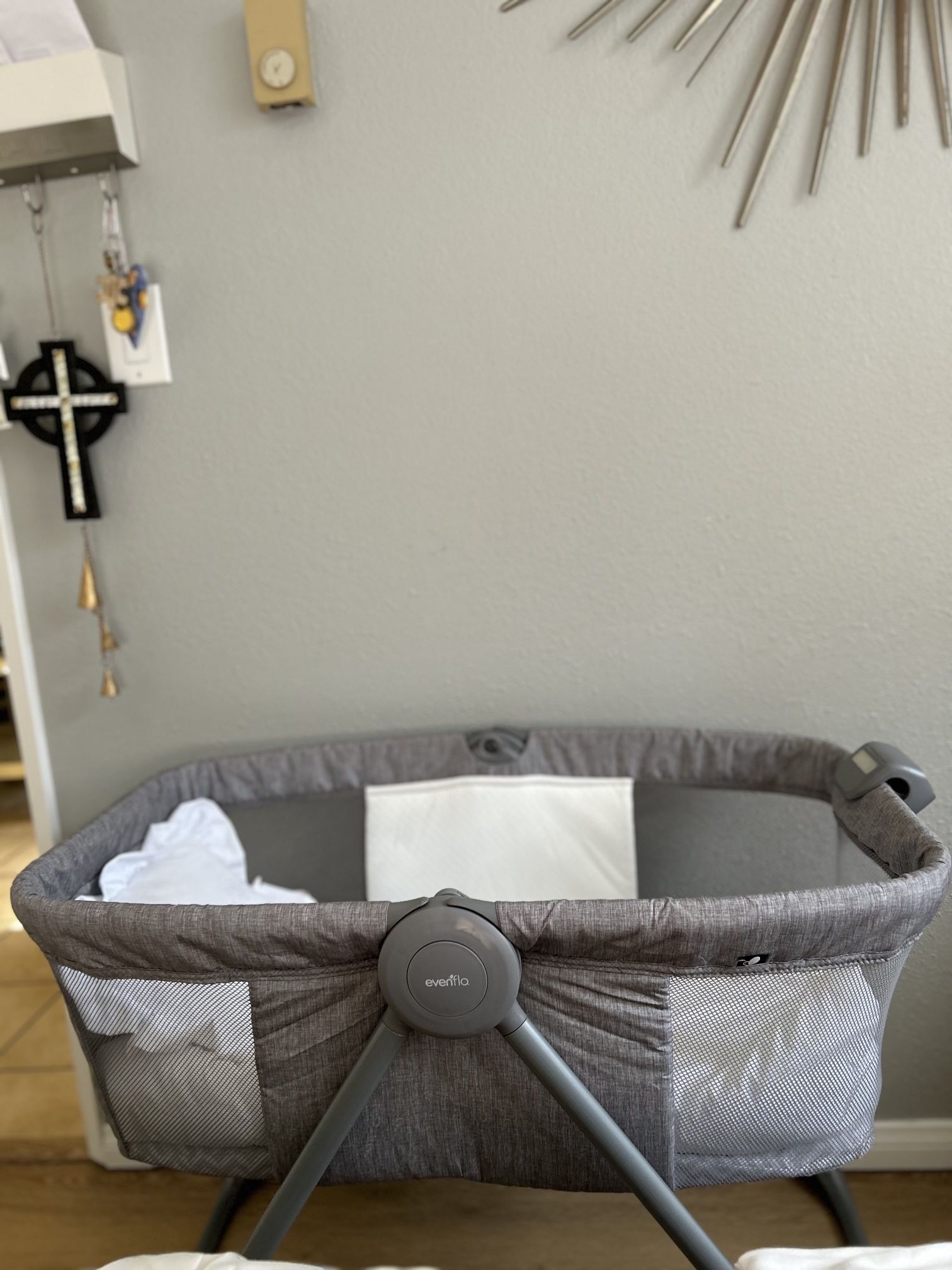 hauck travel crib Play N Relax 4 in 1 Convertible Baby and Cot Type_Tie Dye Easy and quick assembly Fun Saucer Evenflo Exersaucer SKU:PFX4000FCFXS66MC2