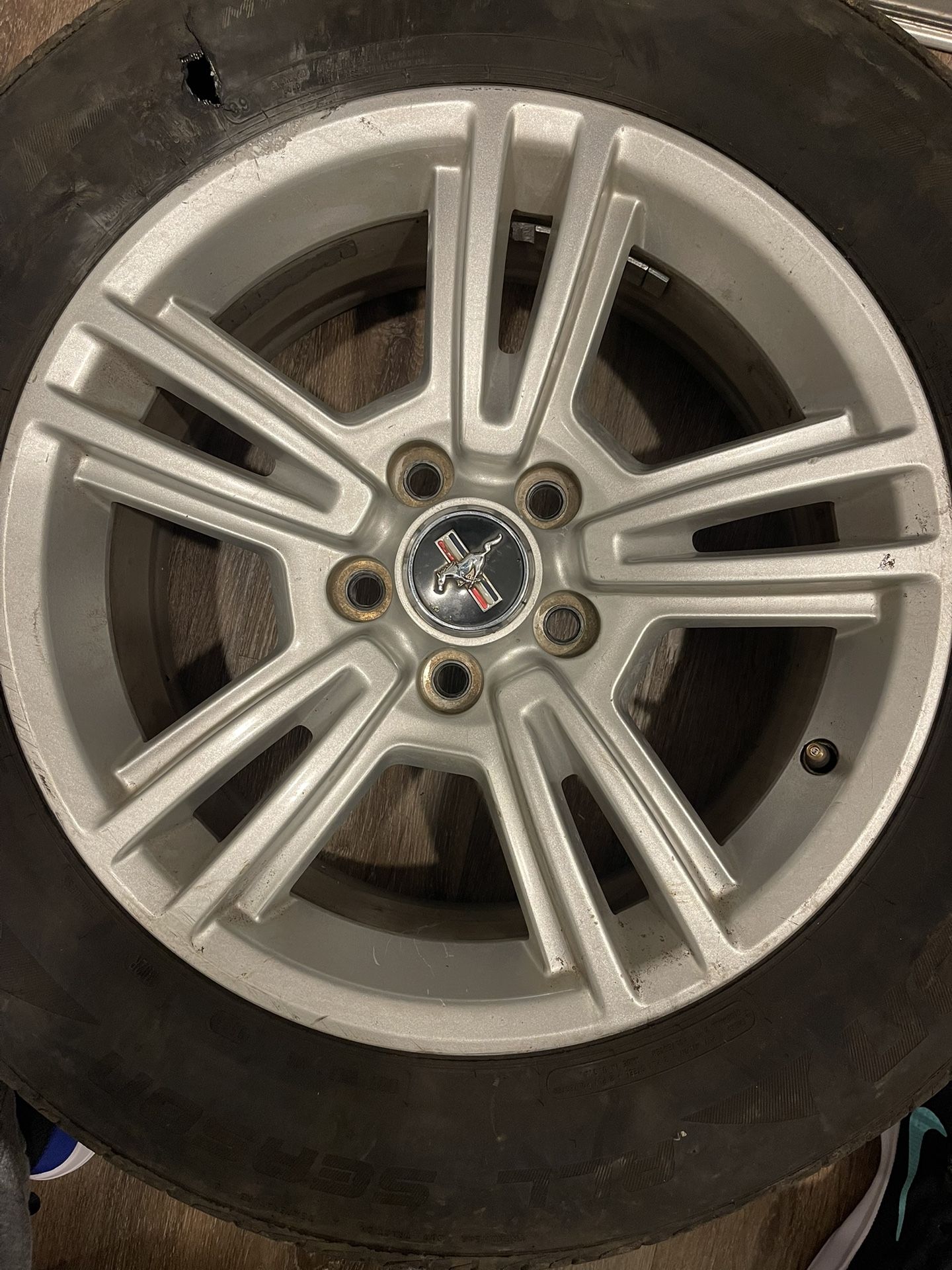 2 Rims Mustang