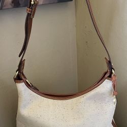 Dooney & Bourke Womens Shoulder Bag 