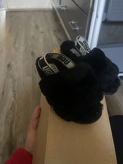 Kids Black Ugg Slippers