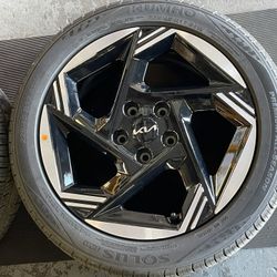 17” 2025 KIA K4 OEM WHEELS AND TIRES 