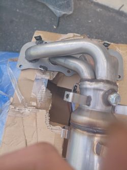 Exhaust manifold for 02-06 camry 2.4L