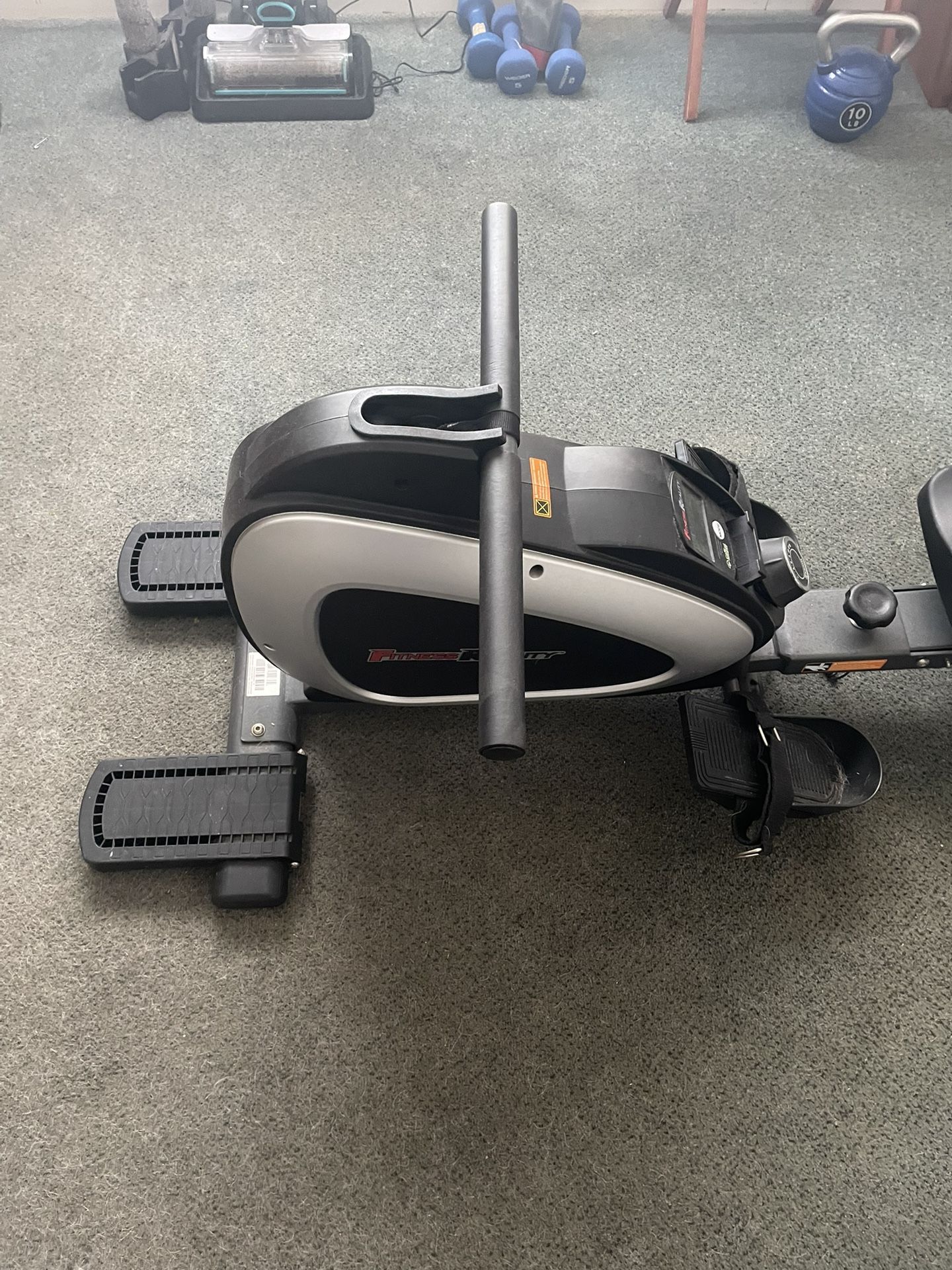 Fitness reality rowing machine