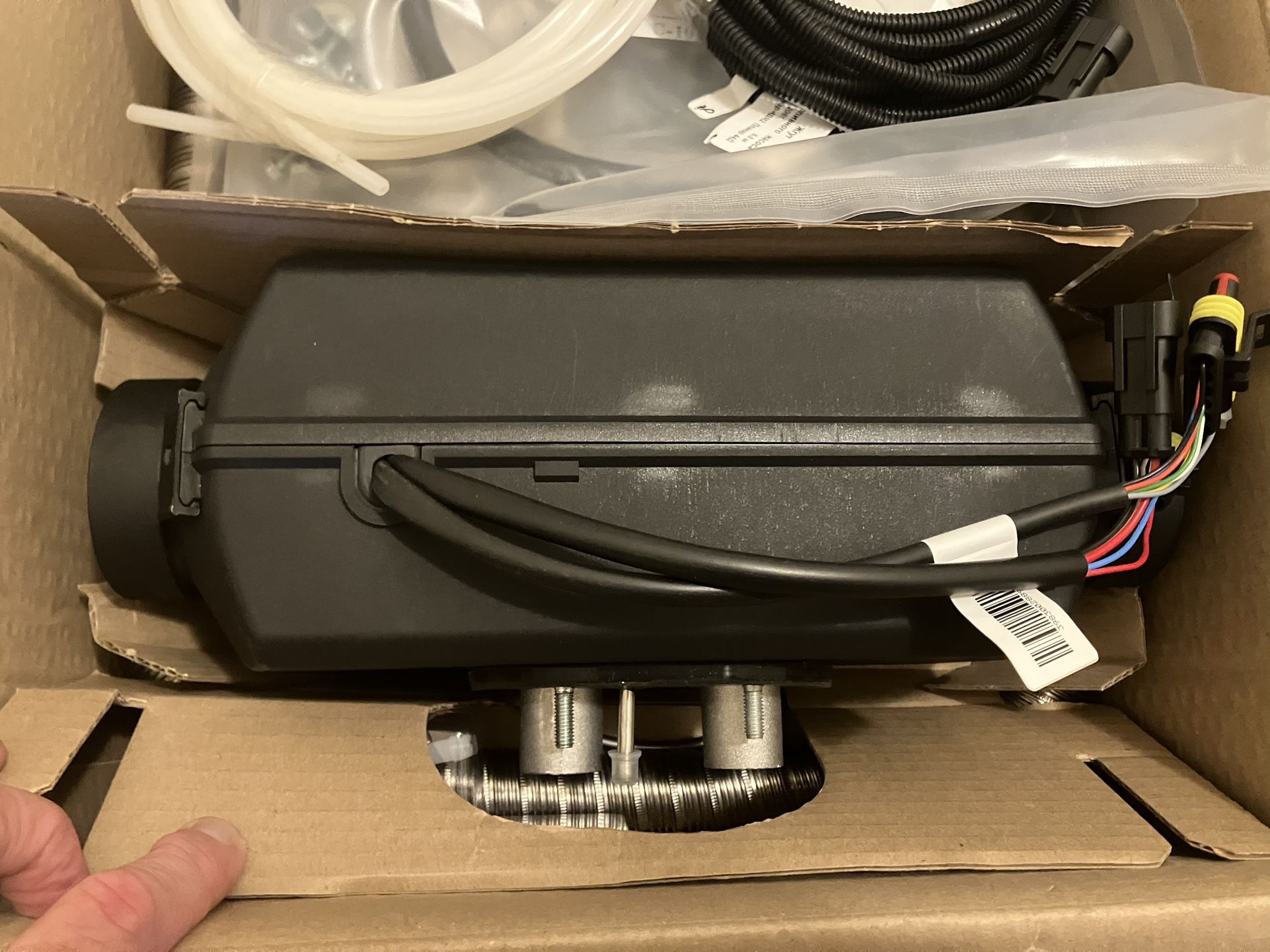 New In Box Planar/Autoterm Air 2D Diesel Heater