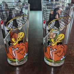 Vintage 1976 Warner Brothers Glasses