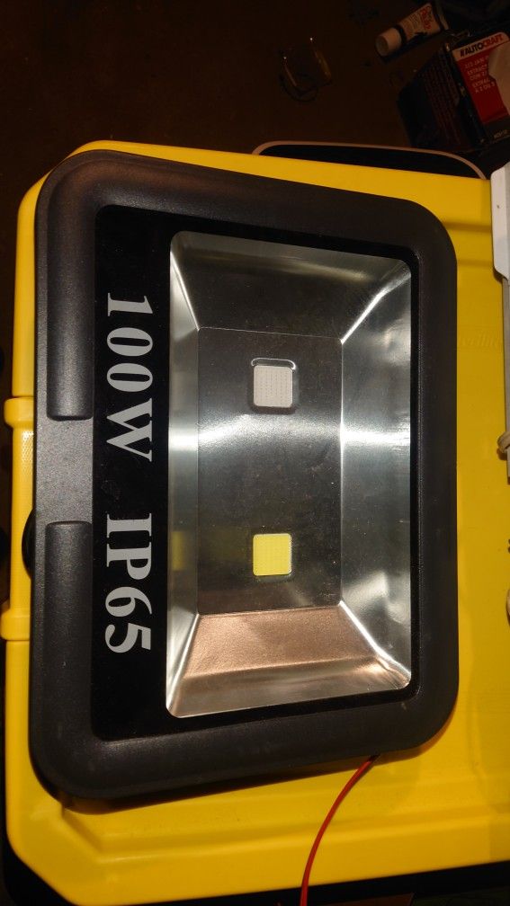 Commercial Outdoor Phase Light.