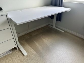 Uplift V2 Electric Standing Desk, 60"x30", Advanced Keypad