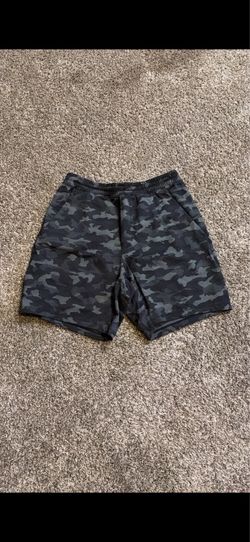 Lululemon Size Medium
