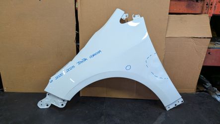 2020-2021-2022-2023-2024-2025 TOYOTA COROLLA LEFT FENDER OEM USED #11480