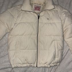 Levi’s Puffer Jacket 