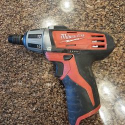 Milwaukee M12 12V Lithium-Ion Cordless 1/4 in. Hex Screwdriver compact driver 2401-20