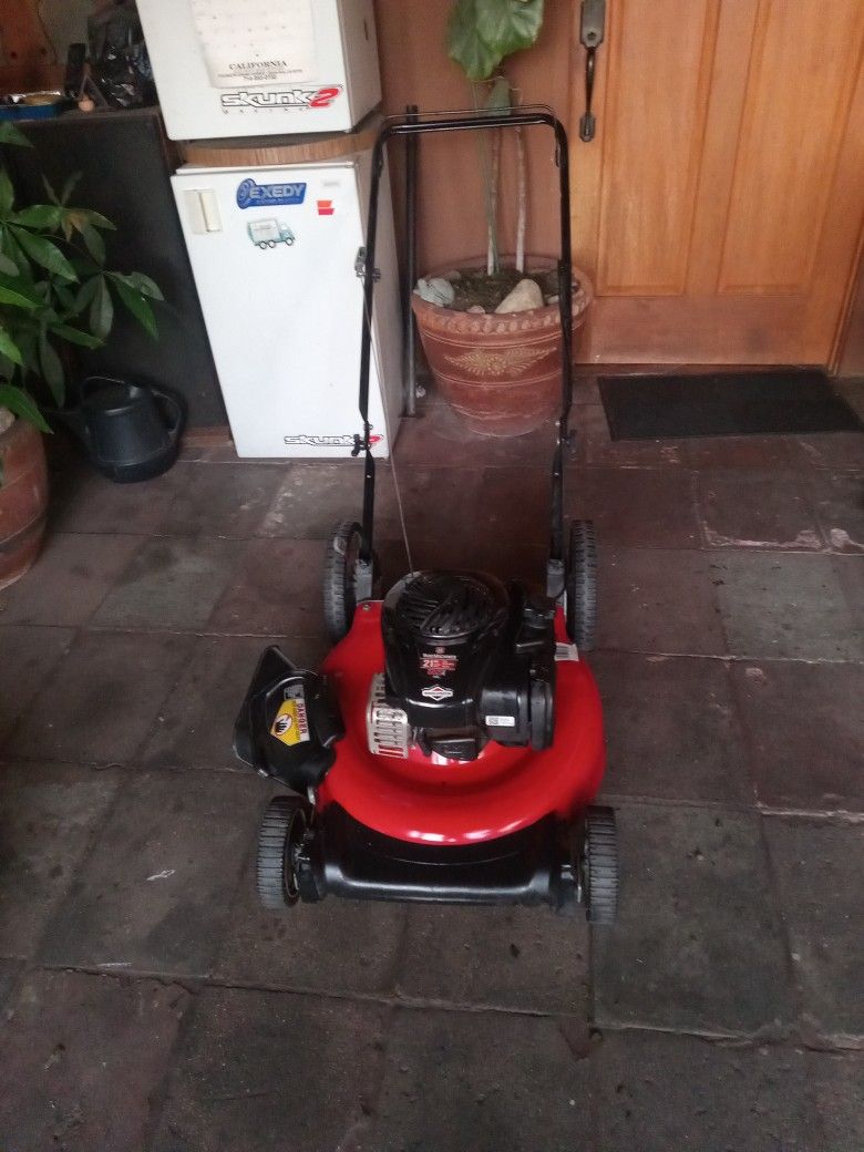 Yard Machine 500E 140cc