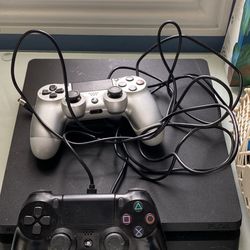 PlayStation 4 slim With Two Controllers